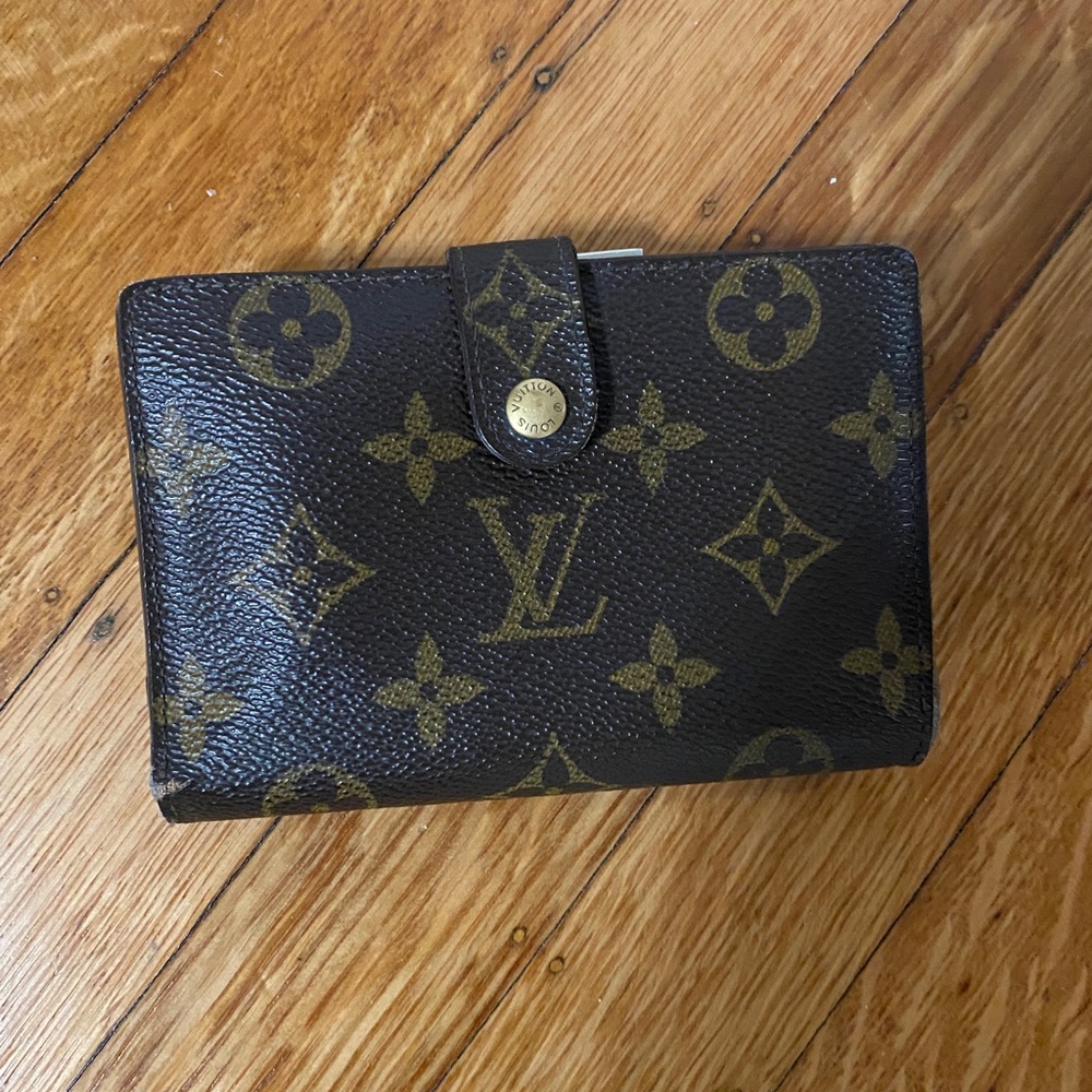 Authentic Louis Vuitton wallet